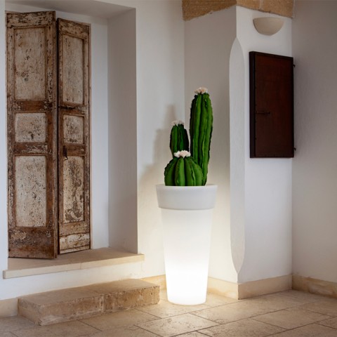 Macetero columna para plantas con luz moderno Messapico Promoción