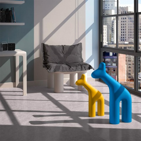 Escultura objeto de diseño moderno jirafa en polietileno Raffa Big