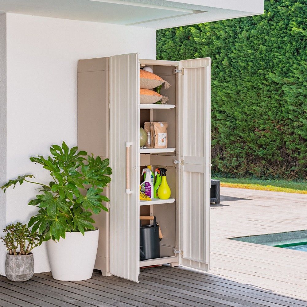 Armario de exterior 3 estantes ajustables 80x45x180h Groove Alto Keter