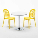 Mesa Redonda Blanca Con 2 Sillas De Colores Interior Bar WEDDING Long Island Coste