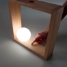 Lámpara LED de mesa diseño en madera con pantalla esférica de vidrio Kark Venta