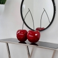 Escultura pareja de cerezas en resina lacada roja pop art Opla Promoción