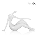 Escultura en resina lacada brillante figura femenina Bela-L Promoción