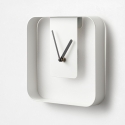 Reloj de pared y de mesa en metal 20x20cm diseño moderno Nova Descueto