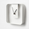 Reloj de pared y de mesa en metal 20x20cm diseño moderno Nova Descueto