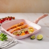 Parrilla antiadherente efecto granito rosa 28x28 Bisetti Stonerose Venta