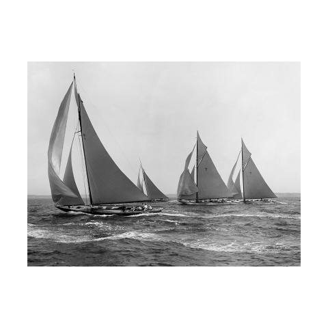 Cuadro vintage en lienzo blanco y negro Sloops at Sail, 1915 Edwin Levick Promoción