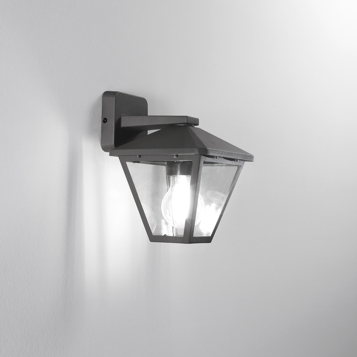 Aplique de pared linterna para exterior jardín estilo clásico Prisma Promoción