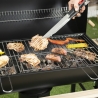 Barbacoa de carbón con tapa, ruedas y 2 estantes de madera Matambre Modelo