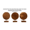 Escultura étnica decorativa de madera de teca hecha a mano Coin Stock