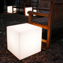 Lámpara de pie diseño moderno y contemporáneo Slide Cubo Stock
