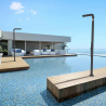 Ducha para piscina al aire libre con jardín moderno con mezclador lavapies Arkema Design Funny Yang T225 
