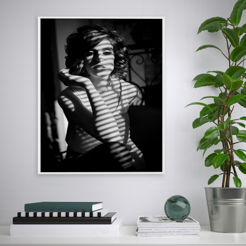 Impresión fotografía mujer cuadro blanco y negro 40 x 50 cm Variety Wahine Promoción
