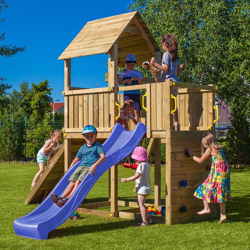 Montamos un auténtico parque infantil de madera en casa